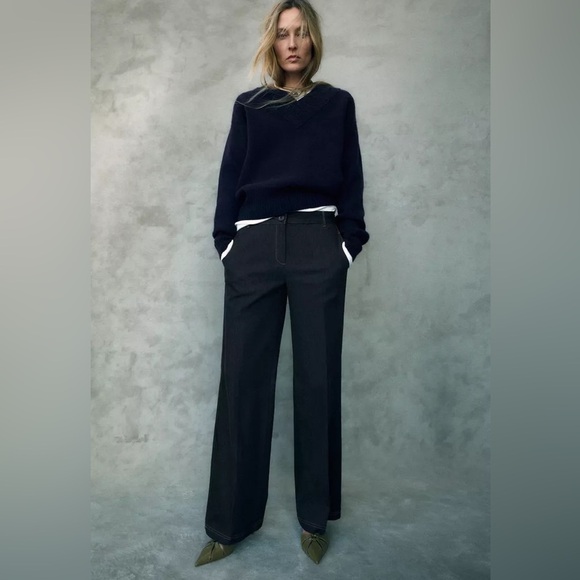 NWT Zara Sz XS Black Flare Leg Trouser Dress Pants With Hand Pockets Flowy - Picture 1 of 16